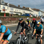 Sunderland 'Til I Tri: A WTCS script strangely scarce of Brits but mercifully starring all the Team NZL bikes Reid-wave-Sunderland-famil-1200